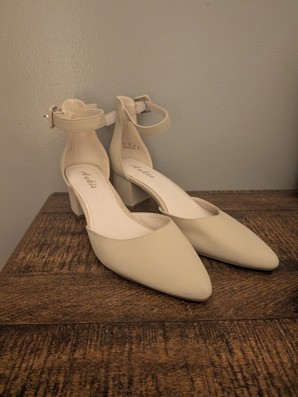 Ankle Strap Pointed-Toe Pumps in Beige